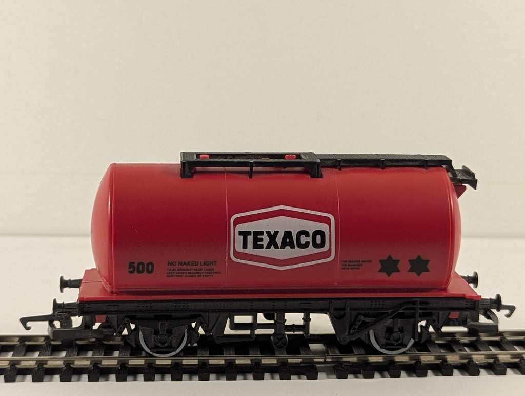 Hornby OO Gauge Texaco Tank Wagon 500 Texaco Red R013