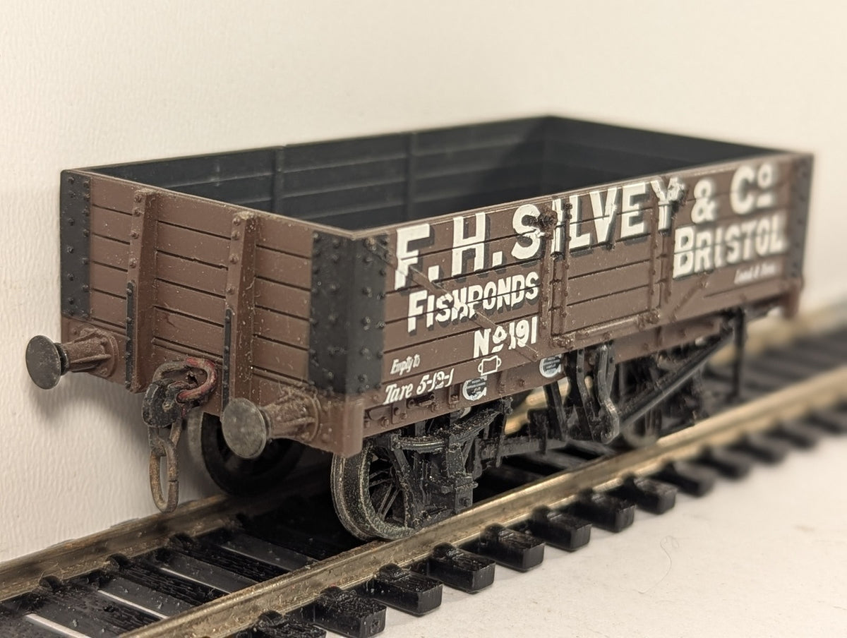 Dapol OO Gauge 5 Plank Open Wagon F.H. Silvey & Co Goods Wagon 191