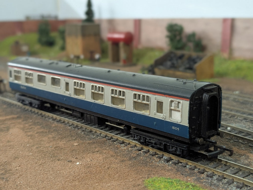 Tri-ang OO Gauge BR Mk1 RMB Restaurant Miniature Buffet Coach No. 1805
