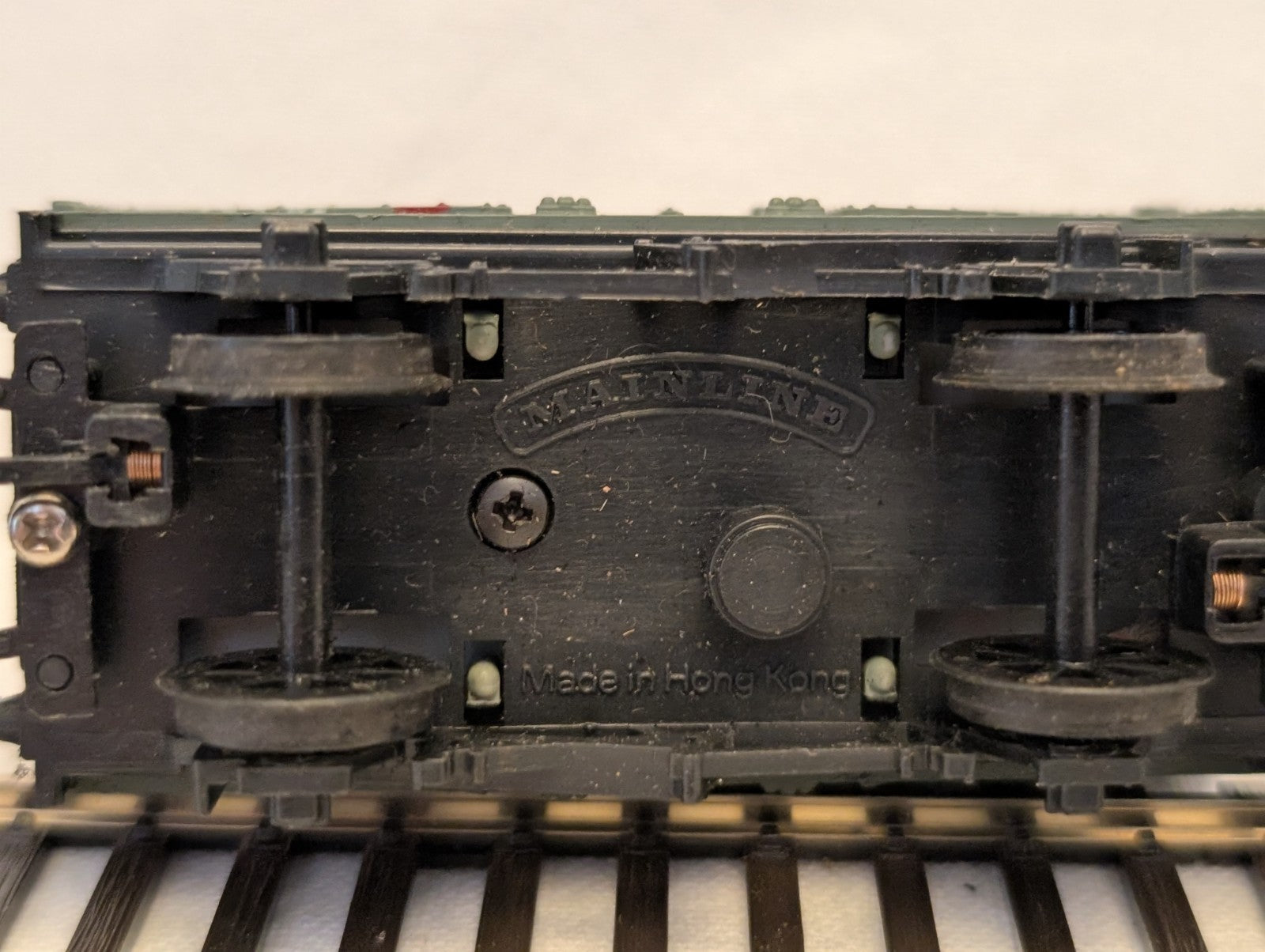 Mainline OO Gauge 7-Plank Open Wagon 'Bass's' Goods Wagon 65 Bass's