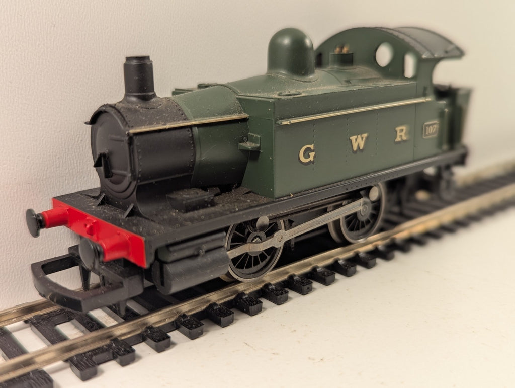 Hornby OO Gauge Class 101 GWR Industrial Locomotive No.107