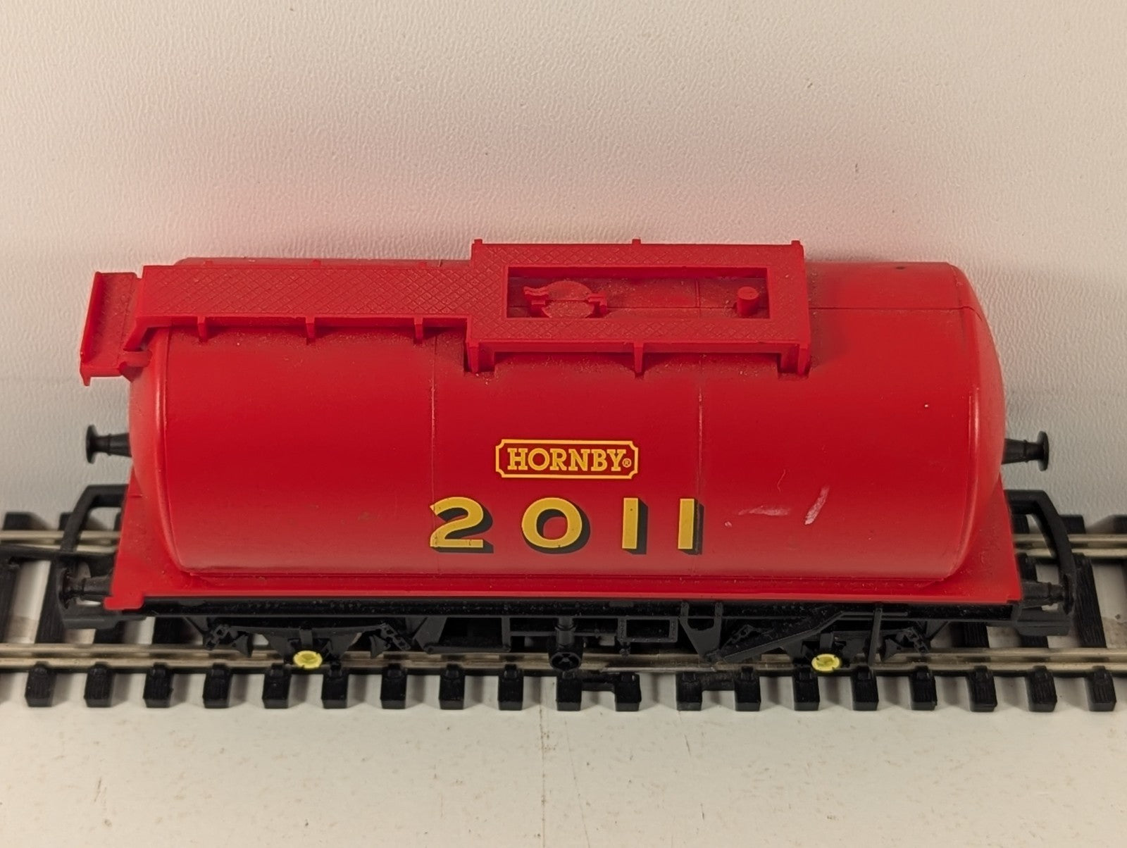 Hornby R6547 OO Gauge 2011 Tank Wagon