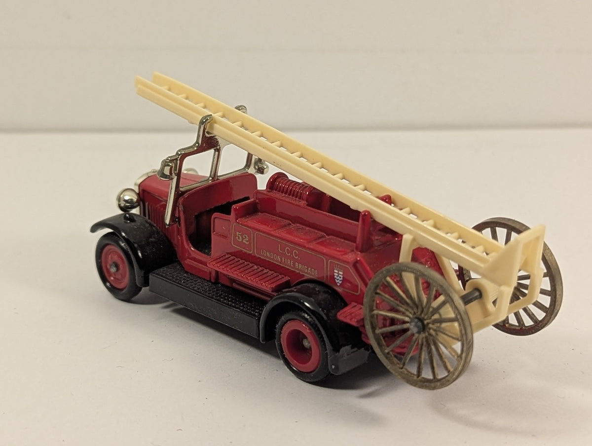 Lledo Dennis Fire Engine Die-cast Model Vehicle 52