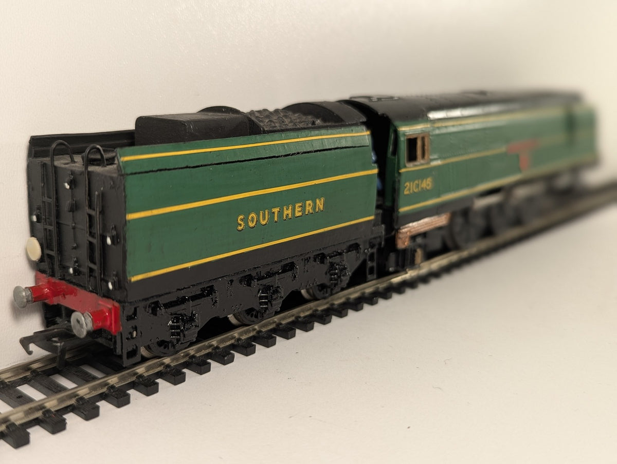Triang OO Gauge Bulleid West Country Class 4-6-2 'Ottery St. Mary'