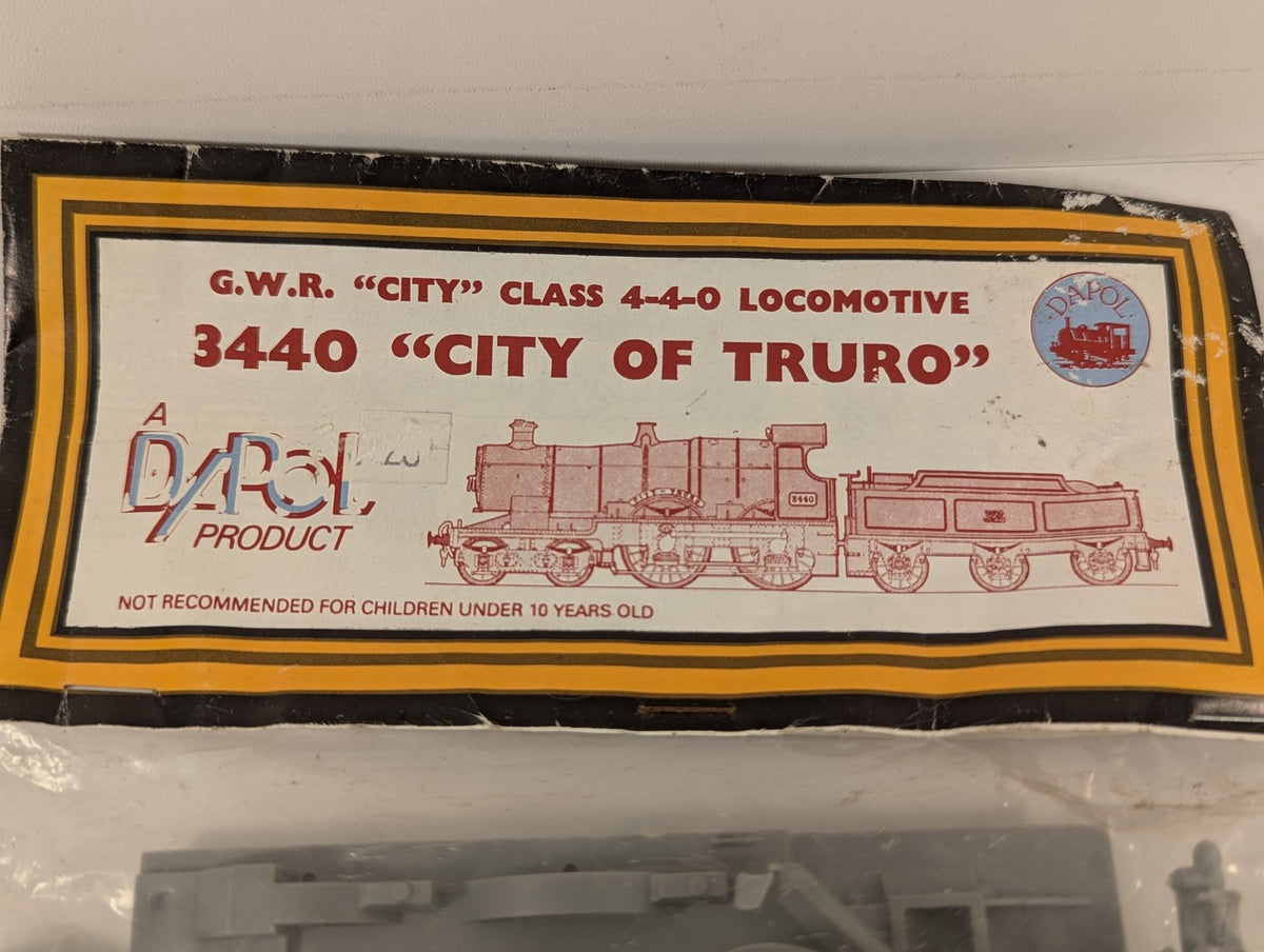 Dapol OO Gauge G.W.R. City Class 4-4-0 City of Truro Locomotive Kit 3440