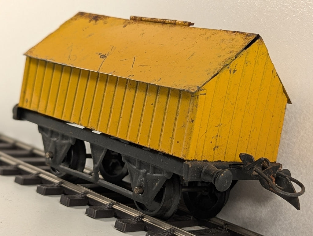 Hornby R154 O Gauge Blue Circle Cement Wagon Yellow