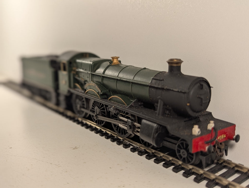 Hornby OO Gauge GWR Hall Class 'Albrighton Hall' Steam Locomotive