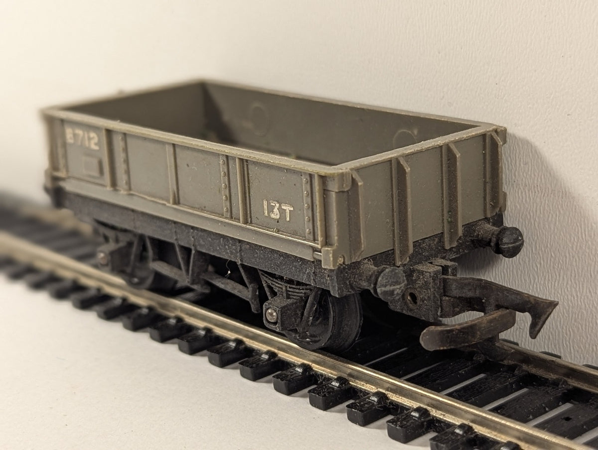 Tri-ang OO Gauge 13 Ton Medium Open Wagon Goods Wagon B712 BR Grey R113