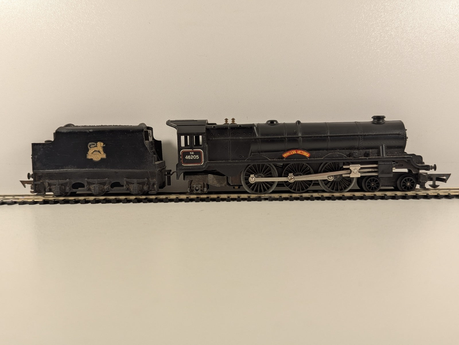 Tri-ang Railways R50 OO Gauge Princess Royal Class 4-6-2 "Princess Victoria"