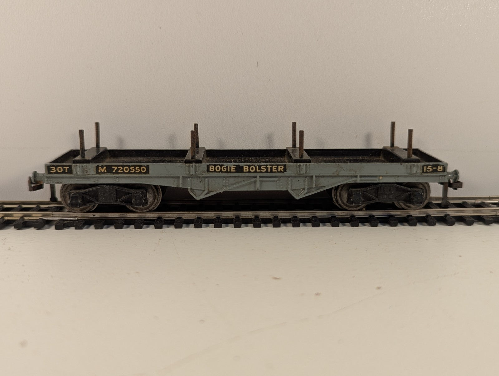 Hornby Dublo 32051 OO Gauge BR Grey Bogie Bolster Wagon - Wrong Box