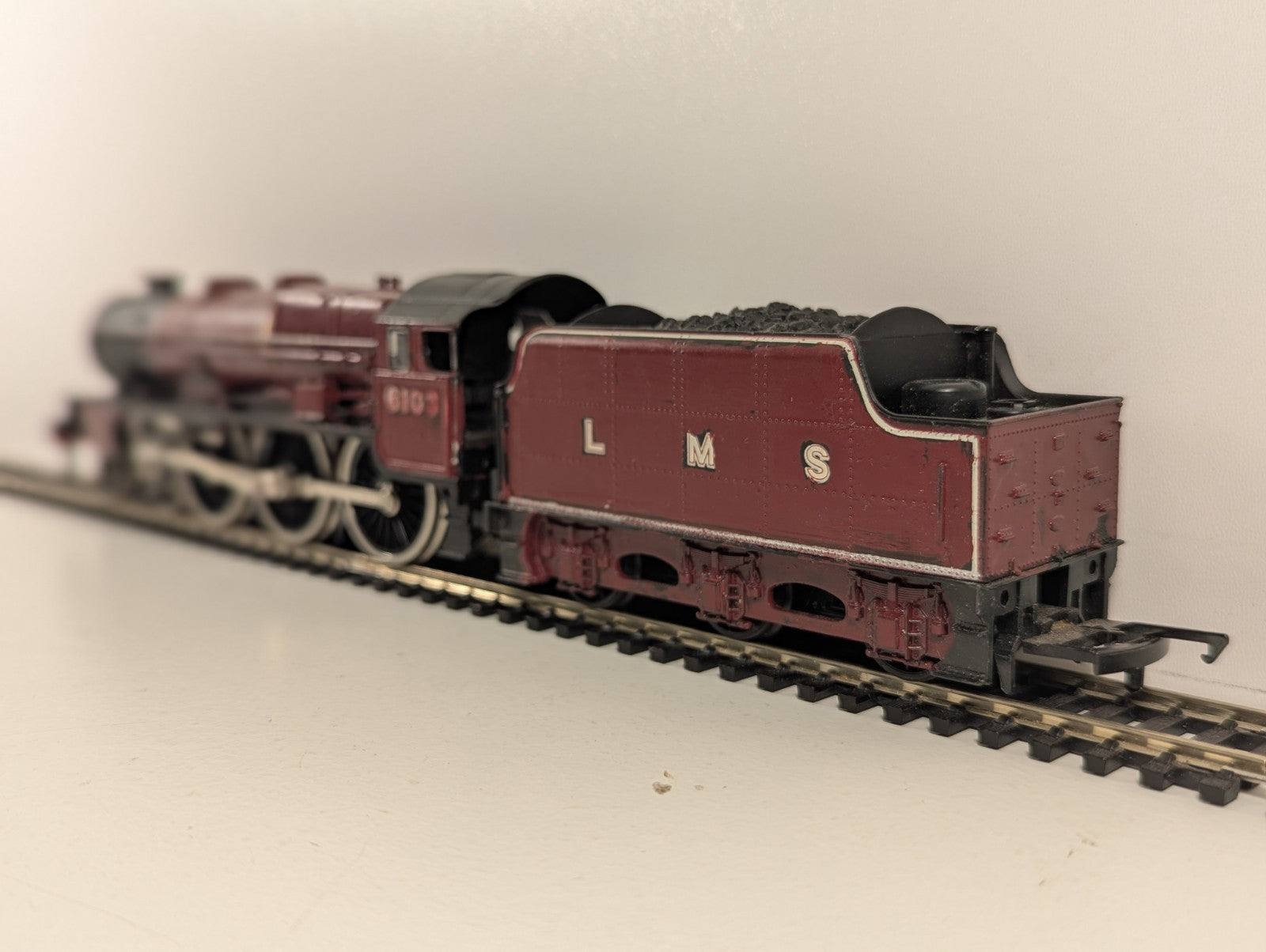 Airfix OO Gauge Royal Scots Fusilier Steam Locomotive - Repainted Maroon