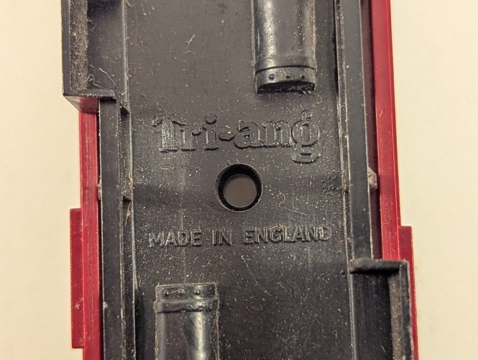 Tri-ang OO Gauge BR Mainline Composite Coach Passenger Coach M24001