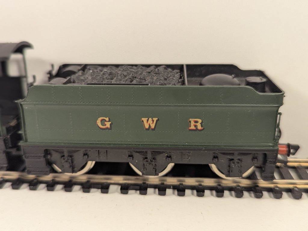 Mainline OO Gauge Collett Goods 2251 0-6-0 Steam Loco – Buffer Damage