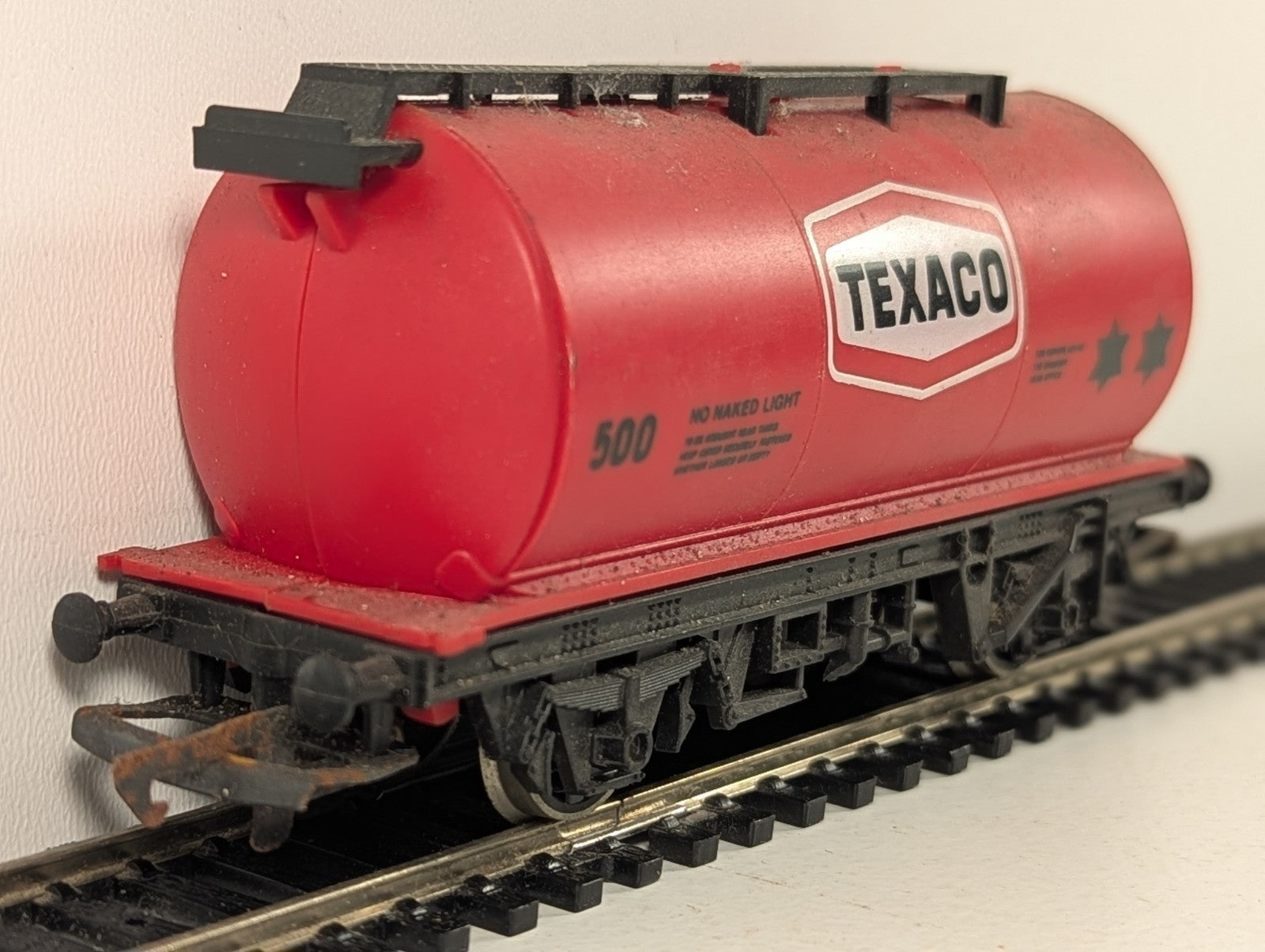 Hornby OO Gauge Texaco Tank Wagon Goods Wagon 500 Texaco Red R127