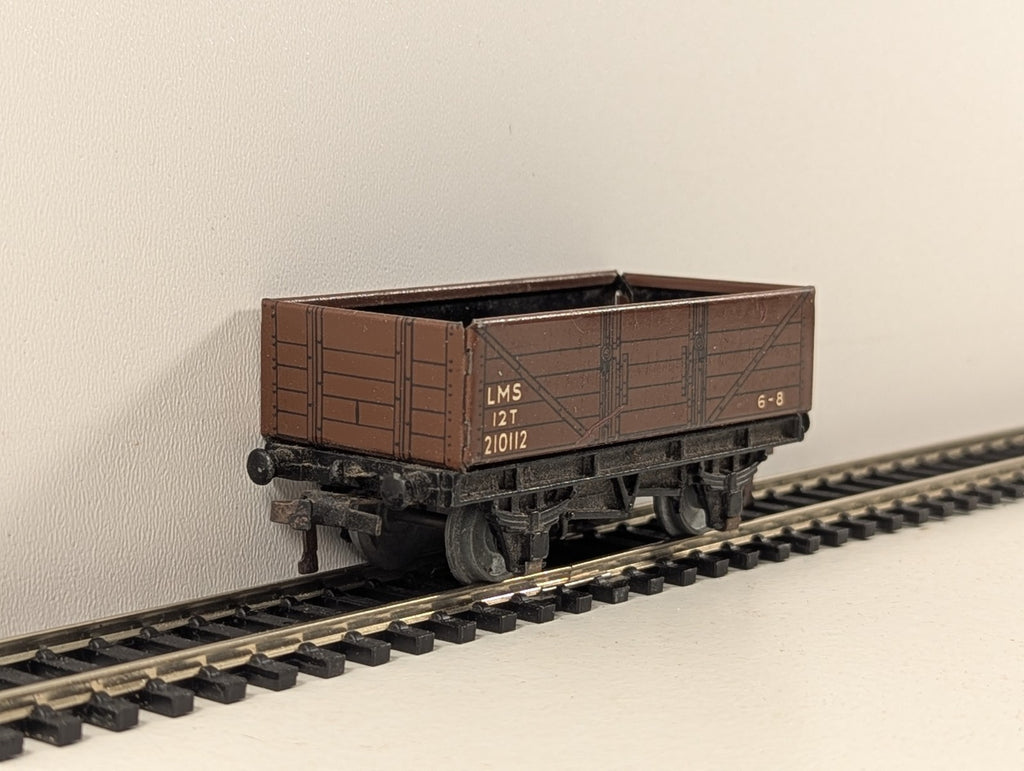 Hornby Dublo 32075 OO Gauge LMS Red D1 5 Plank Open Wagon - Boxed