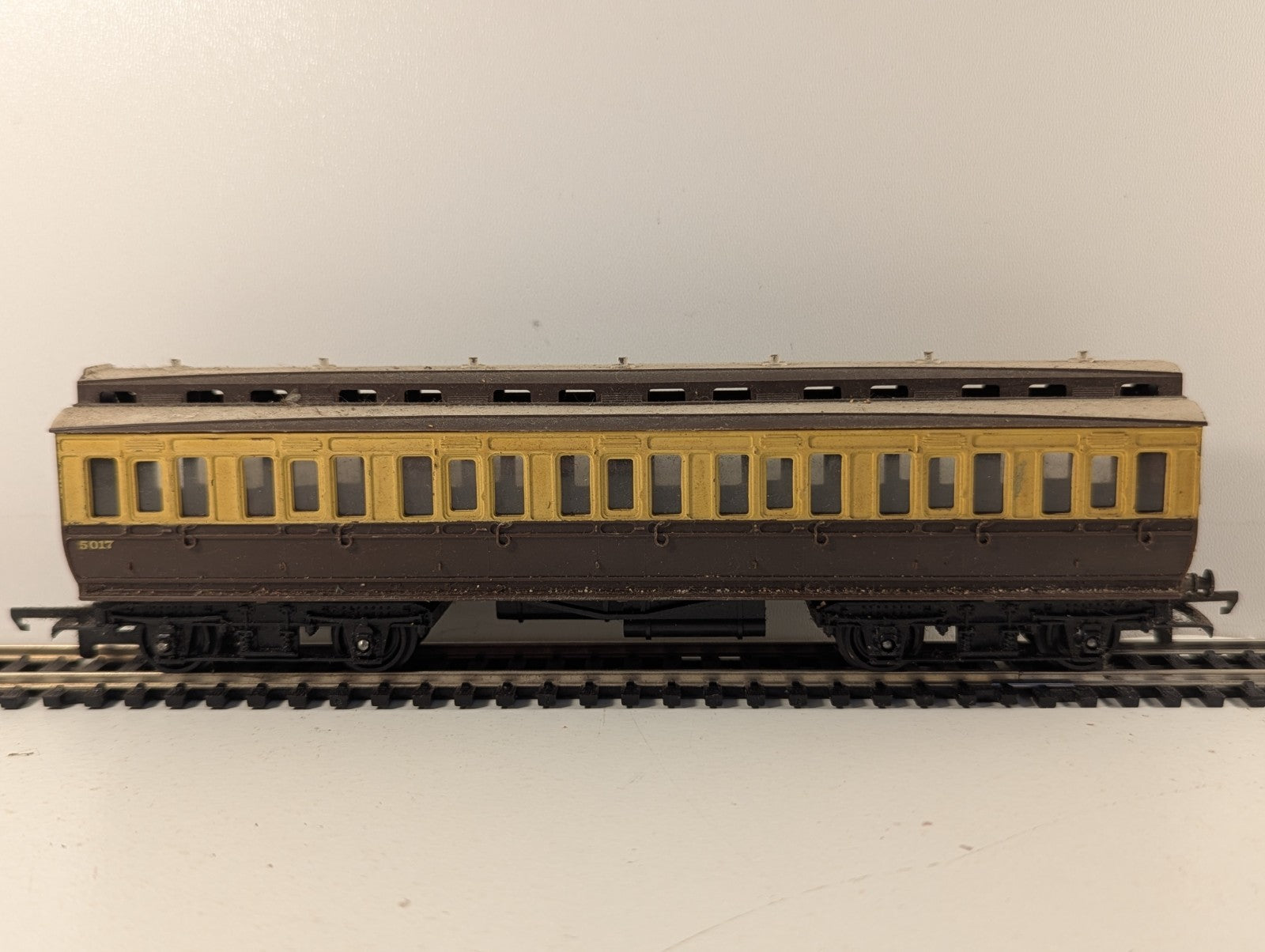 Tri-ang R332 GWR Clerestory Third Class Coach OO Gauge