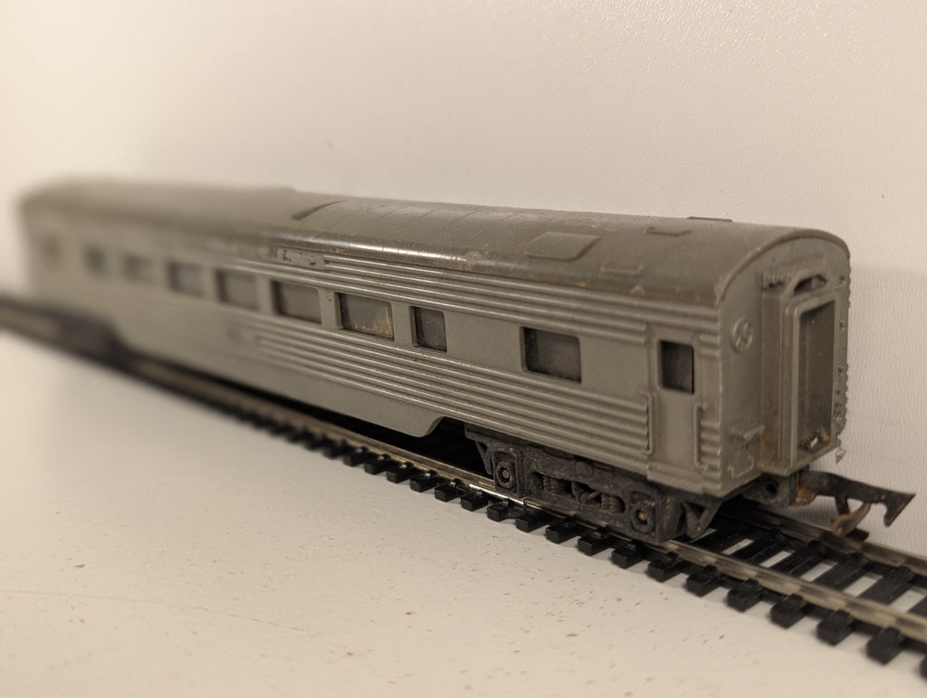 Tri-ang R25 OO Gauge Transcontinental Series Passenger Coach - Damaged decals