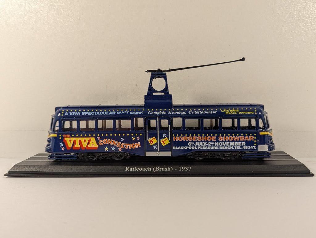Corgi 1:76 / OO Scale Blackpool Brush Railcoach Diecast Model 621