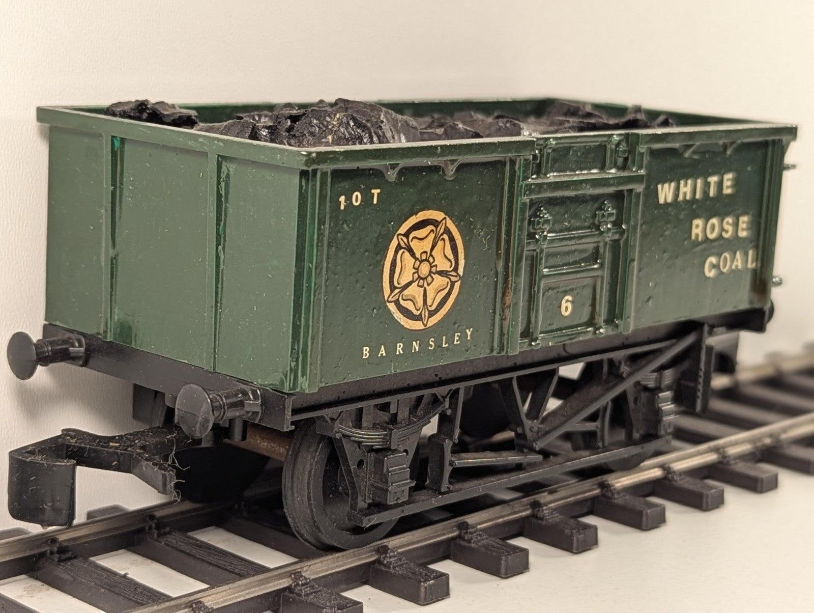 White Rose Coal Barnsley O Gauge Mineral Wagon Kit-Built Repainted