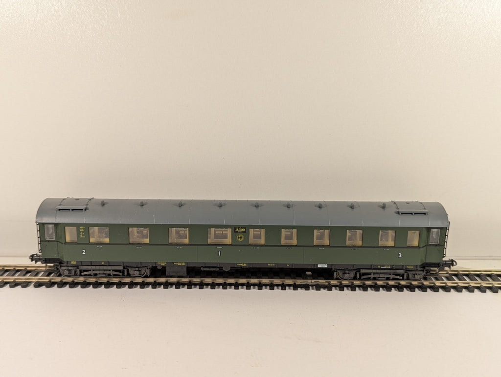 Liliput 845 02 HO Gauge DRG Express Train Coach Boxed