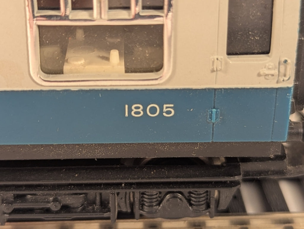 Hornby OO Gauge BR Mk2 Buffet Coach Passenger Coach 1805 BR Blue & Grey R423