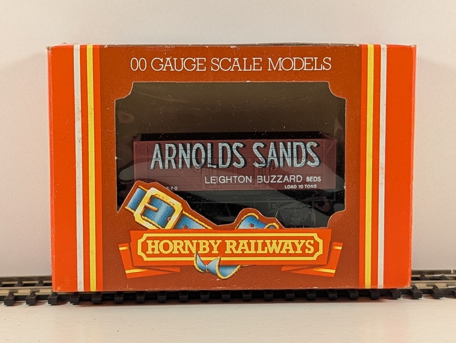 Hornby R097 4-Plank Open Wagon ‘Arnolds Sands’ Livery