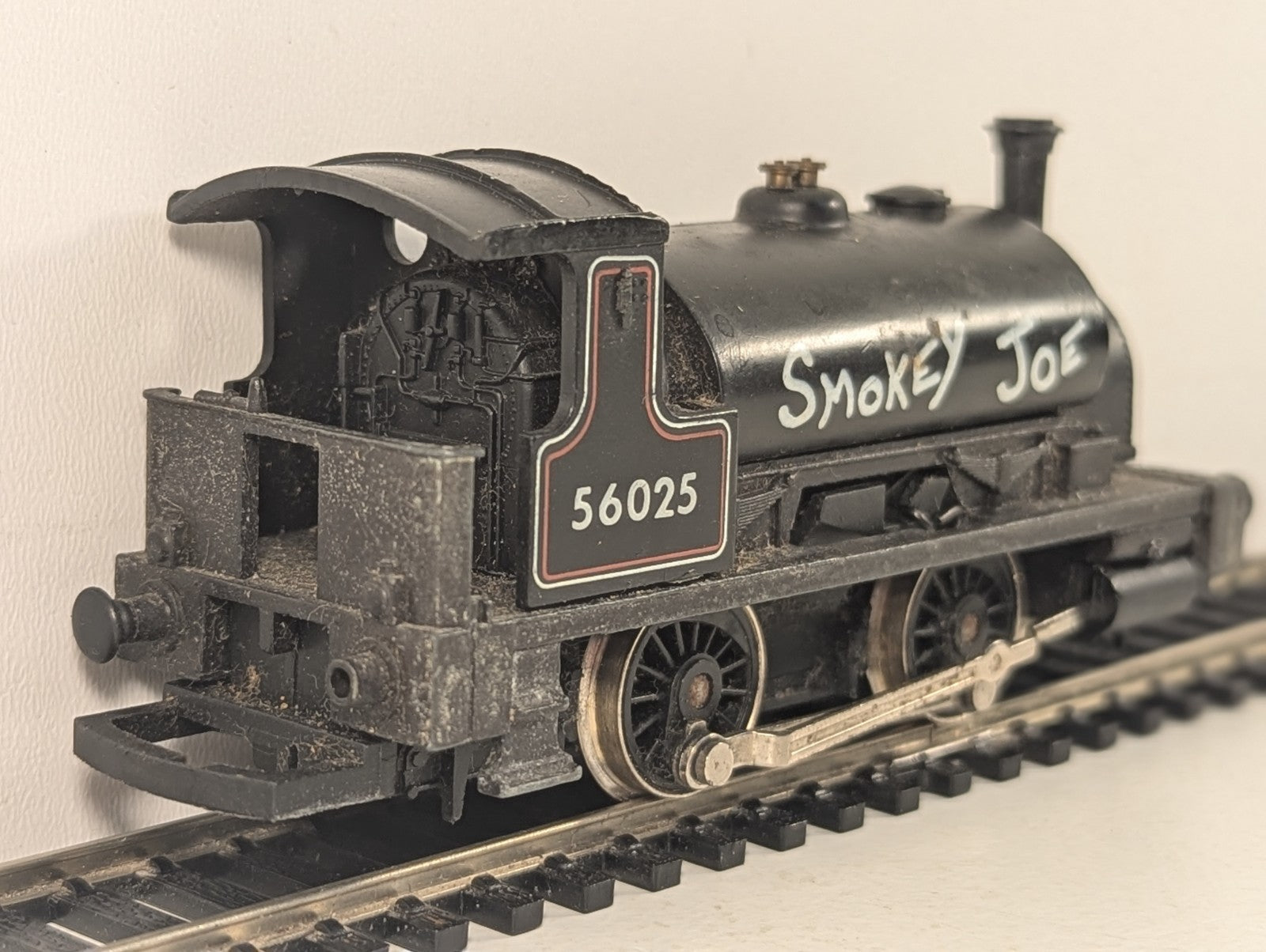 Hornby OO Gauge Class 0F Pug 'Smokey Joe' Locomotive 56025 BR Black