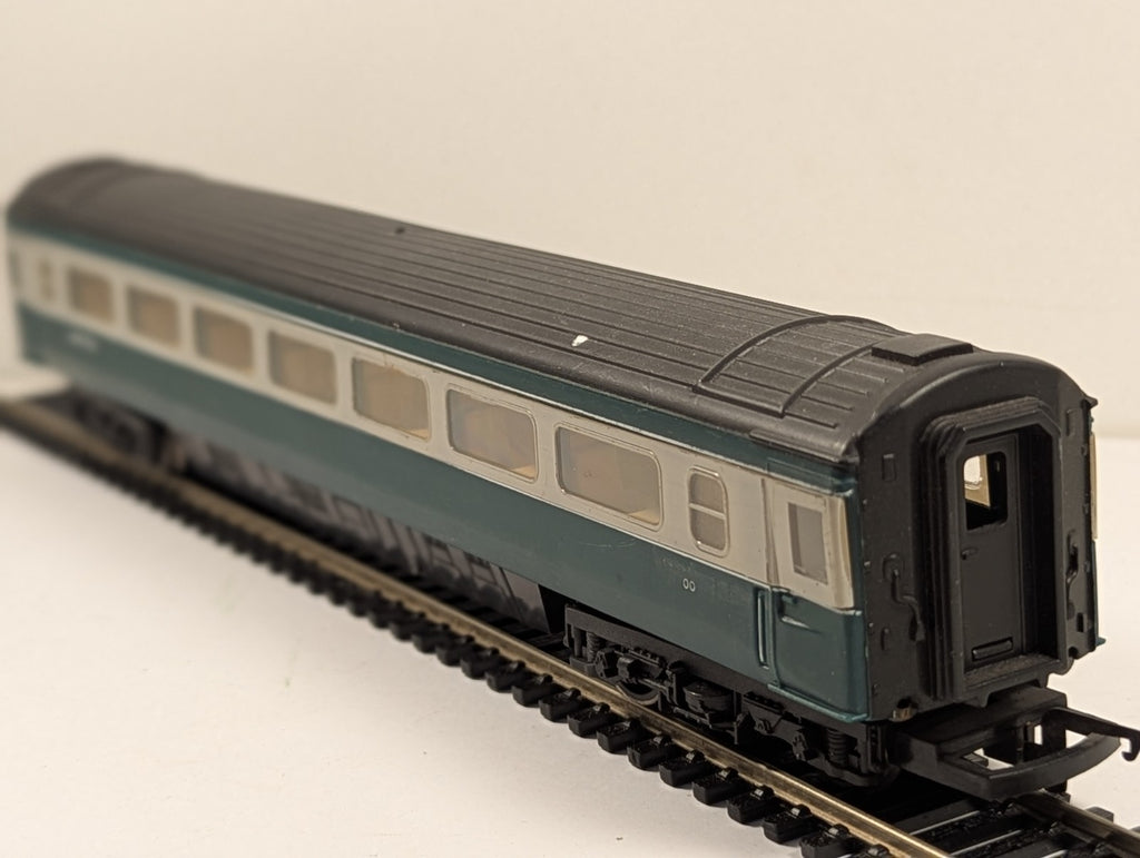 Hornby OO Gauge BR Inter-City Mk3 Passenger Coach