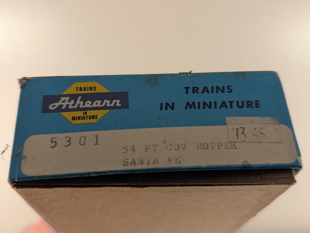 Athearn HO Gauge 72ft Streamlined Baggage Car Passenger Coach 35