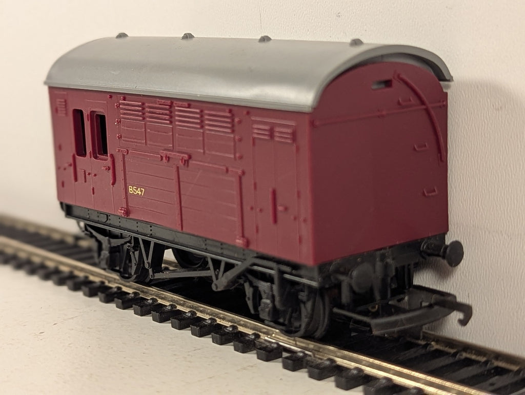 Tri-ang OO Gauge Horse Box Goods Wagon B547 BR Maroon R.123