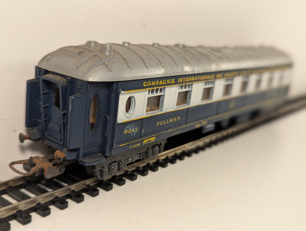 Lima 9042 HO Gauge CIWL Orient Express Pullman Coach