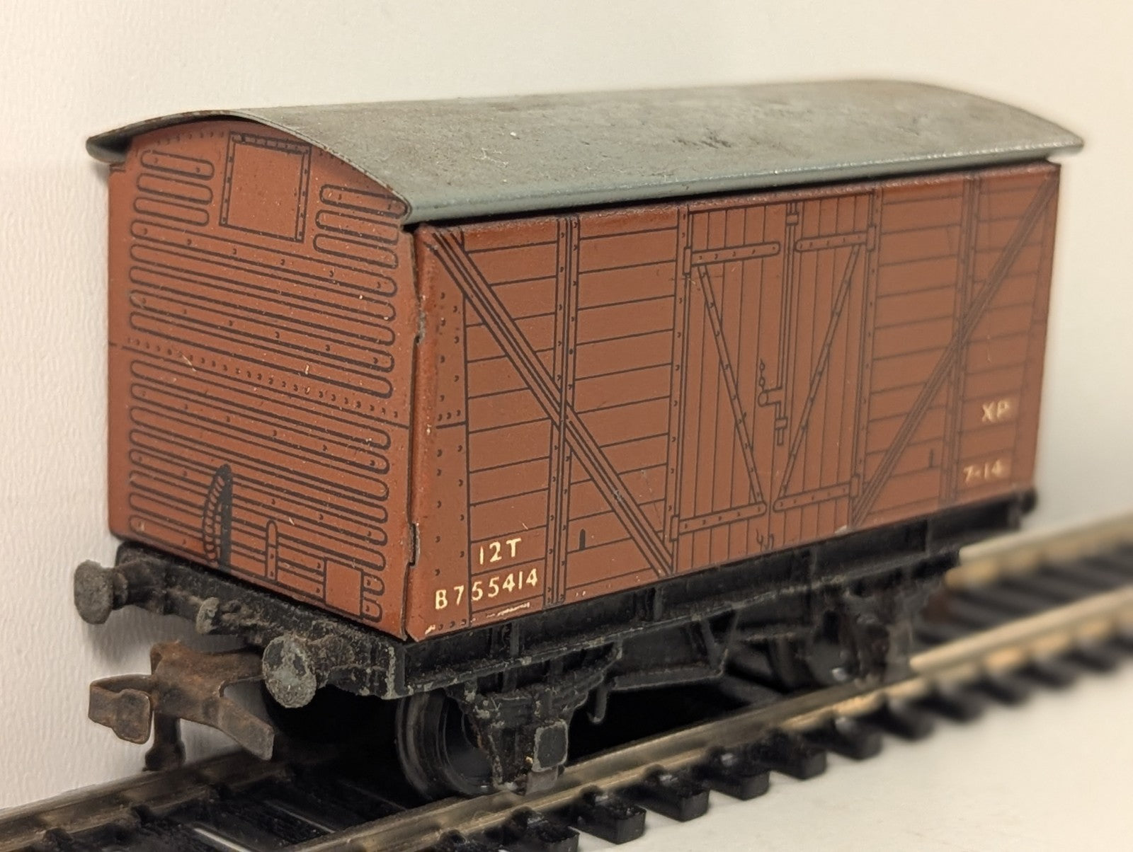 Hornby Dublo 12 Ton Ventilated Van OO Gauge