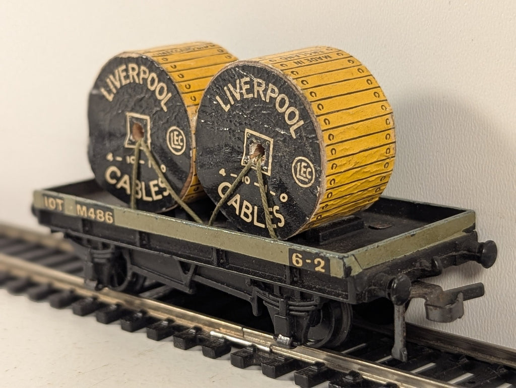 Hornby-Dublo 32086 D1 Low-Sided Wagon with Cable Drums OO Gauge - Boxed