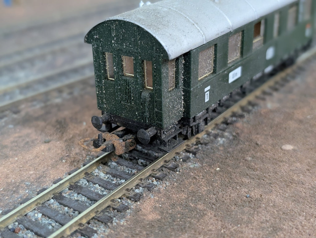 Lima 309153 HO Gauge DB 1st Class Passenger Coach No. 27261