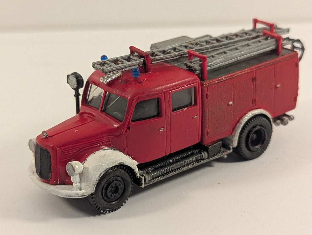 Roco HO Scale Mercedes-Benz L3500 Fire Engine Red