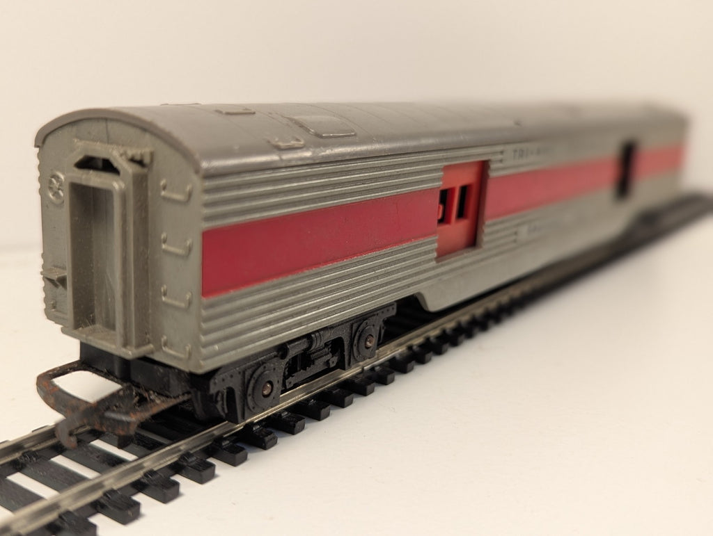Tri-ang OO Gauge R130 Transcontinental Baggage Car