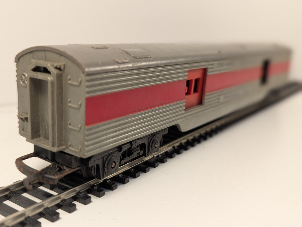Tri-ang OO Gauge R130 Transcontinental Baggage Car