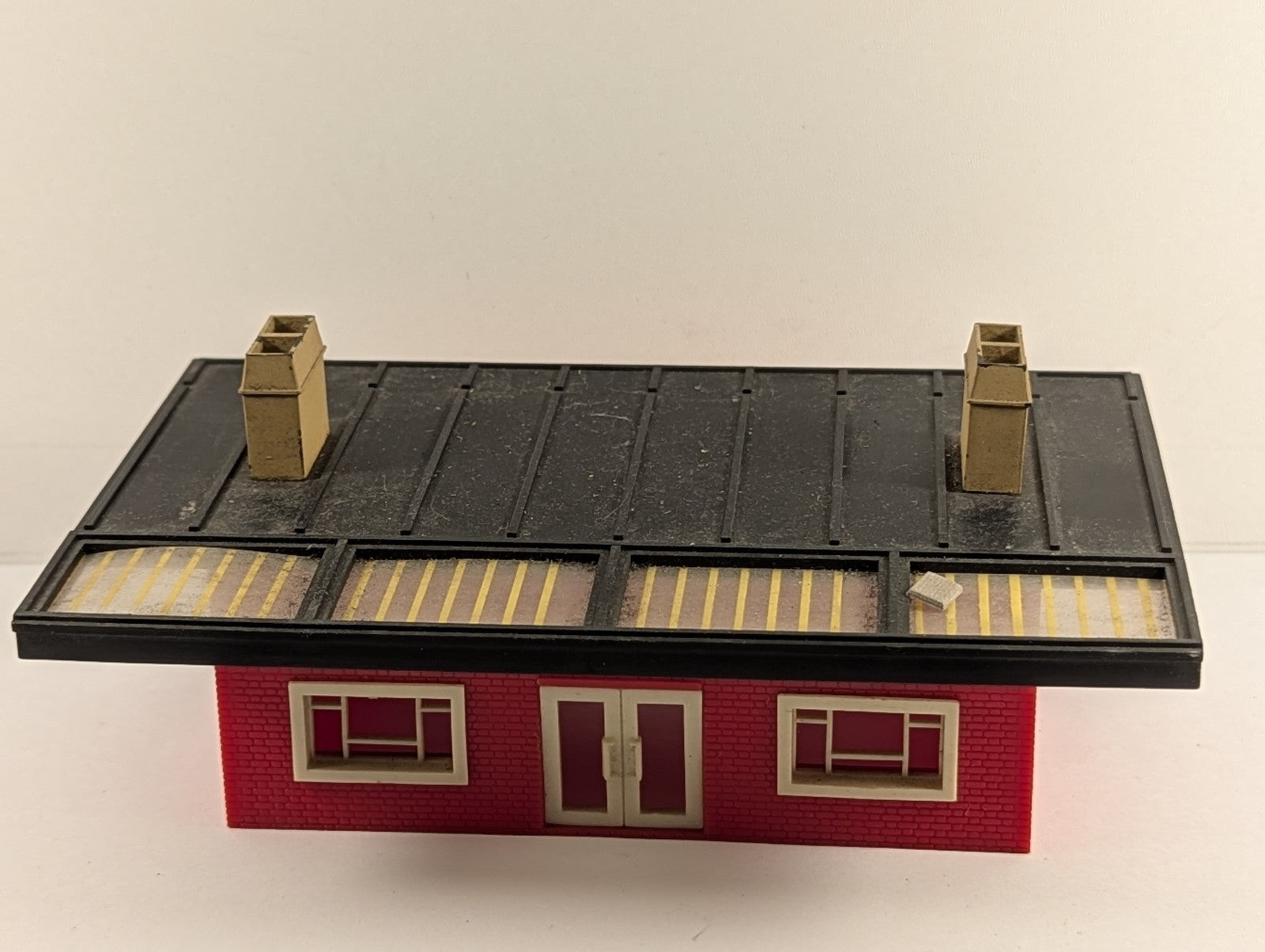 Tri-ang Hornby R473 OO Gauge Modern Ticket Office