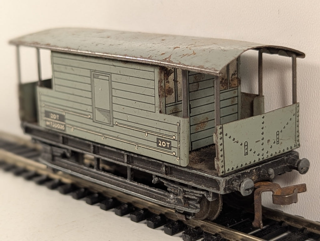 Hornby Dublo 32045 BR 20 Ton Goods Brake Van OO Gauge - Chipped Paint