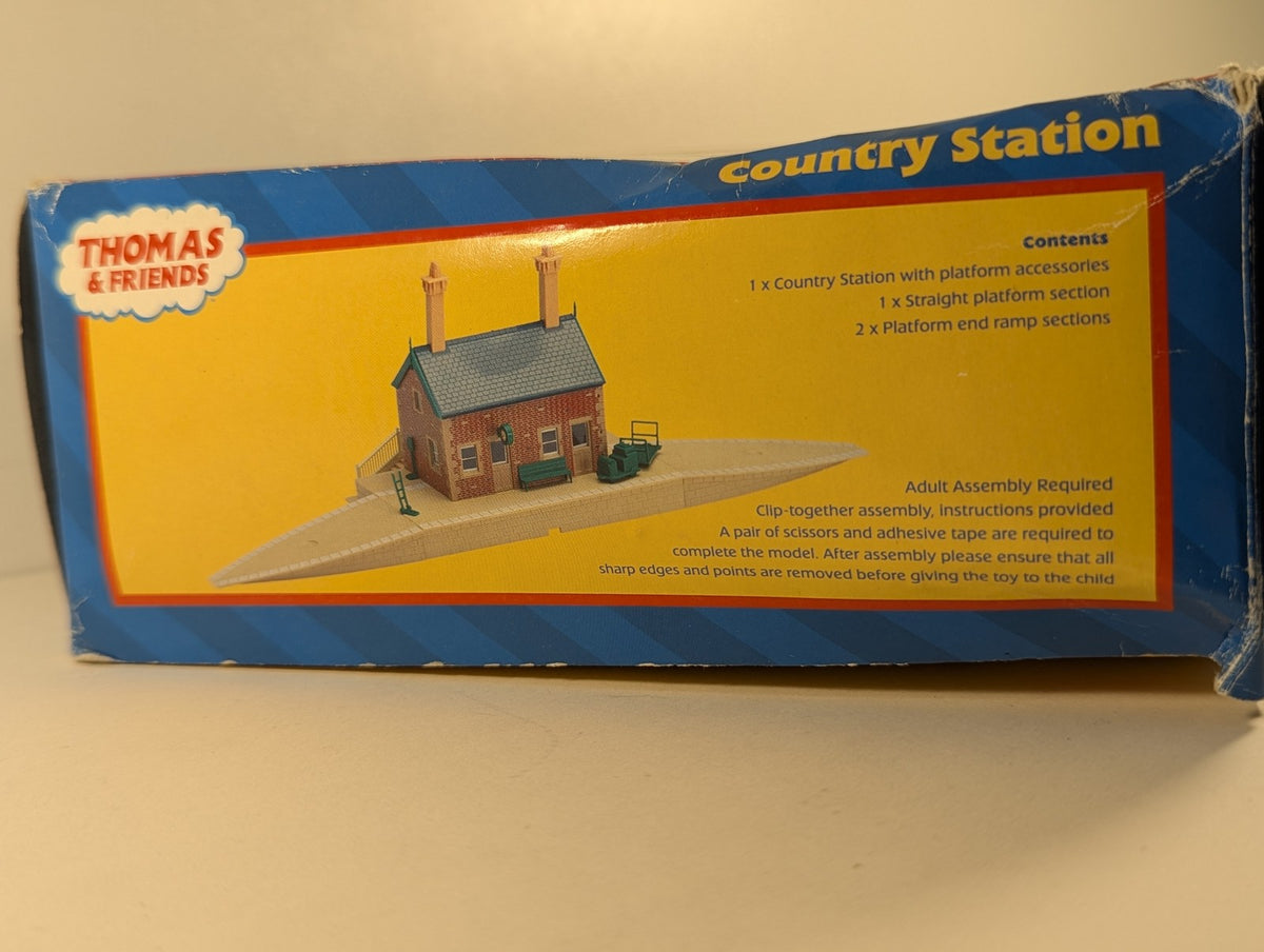 Hornby OO Gauge Thomas & Friends Country Station Structures R460