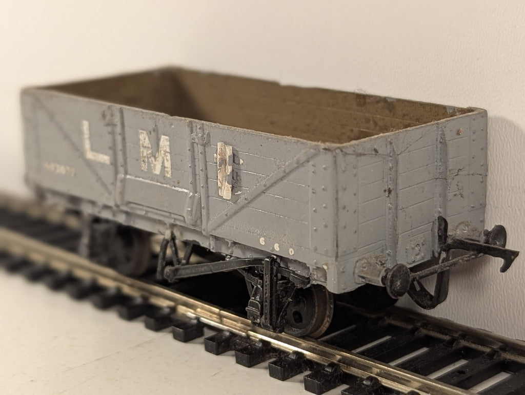 Kitbuilt OO Gauge LMS 5-Plank Open Wagon Goods Wagon 403077 LMS Grey