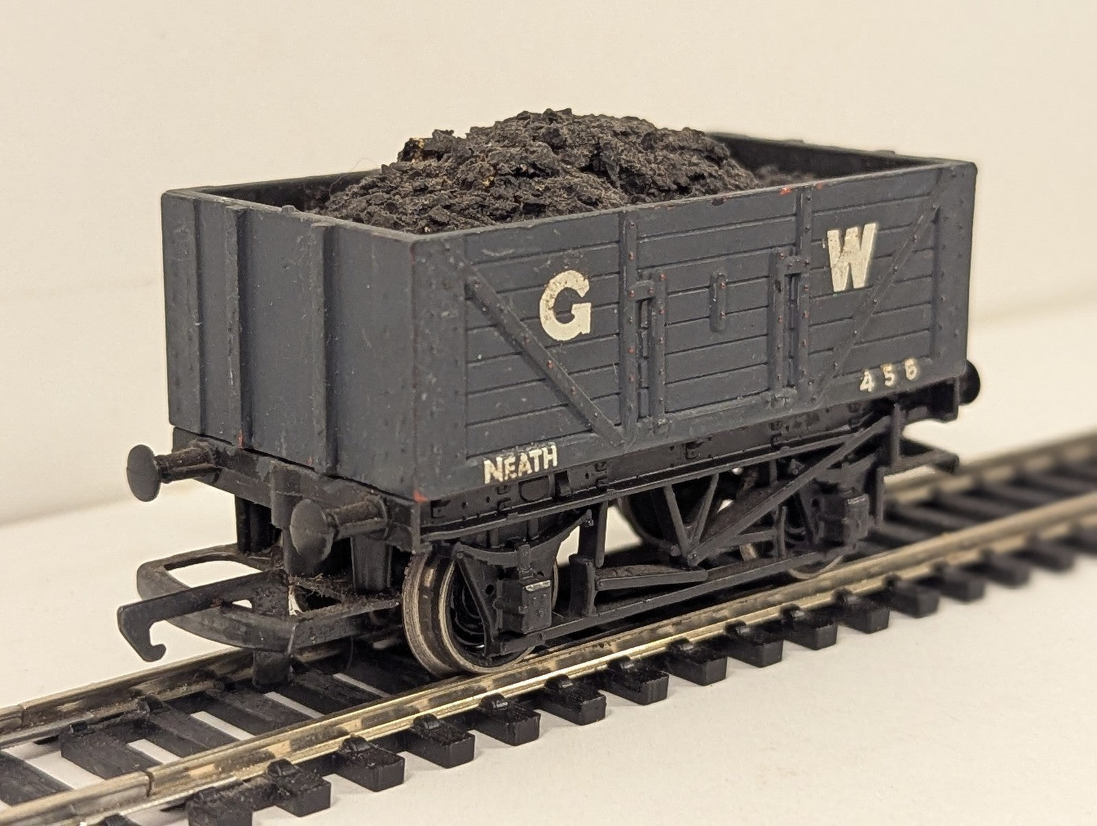 Hornby OO Gauge 5-Plank Open Wagon Goods Wagon 456 GWR Grey