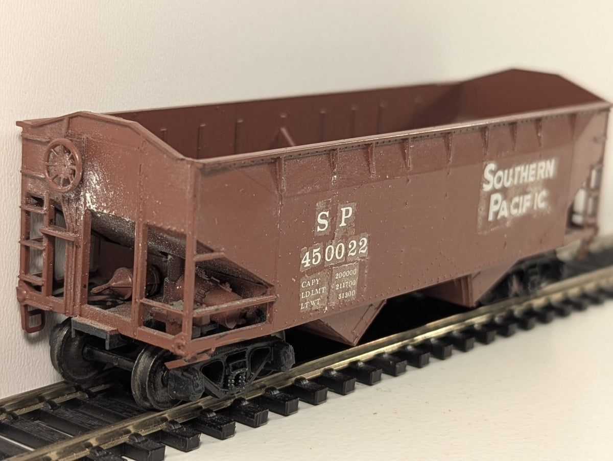 Athearn HO Gauge Southern Pacific Hopper Wagon – Renumbered