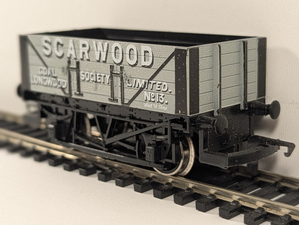 Hornby OO Gauge Scarwood 5-Plank Wagon Goods Wagon 13 Scarwood Coal Society Grey