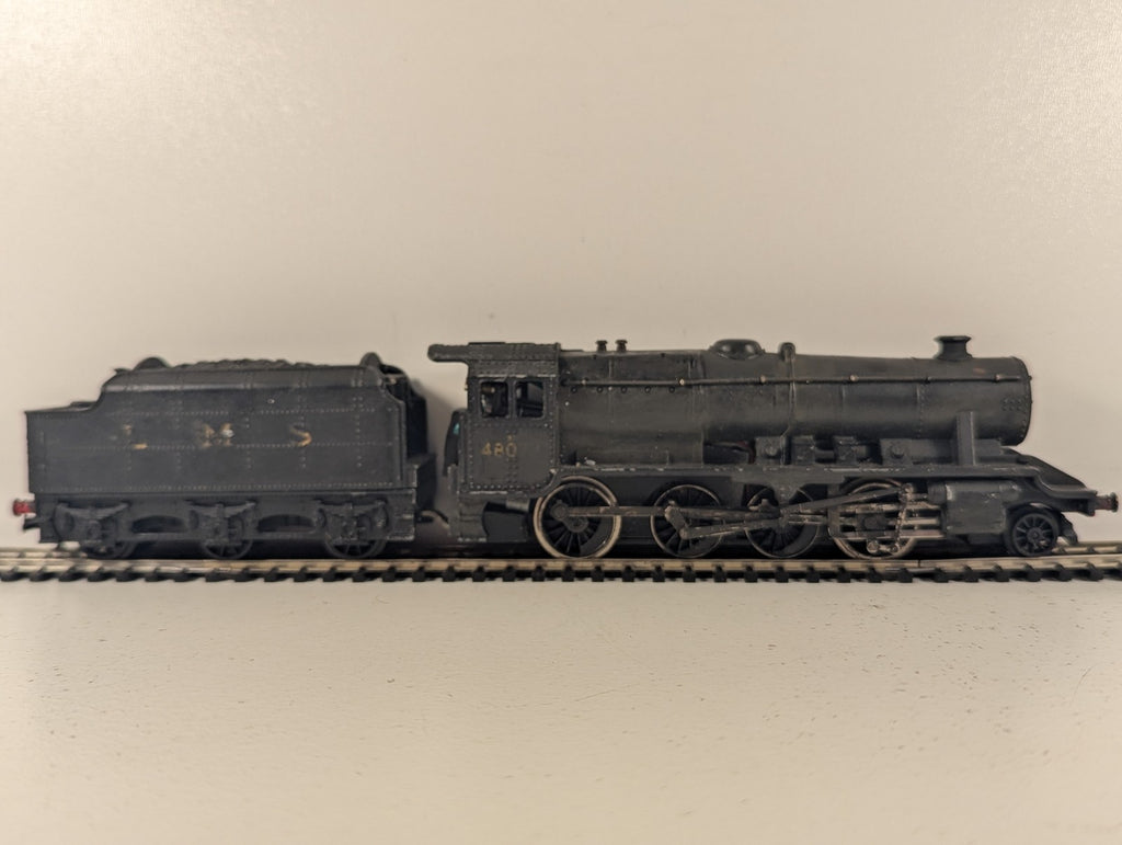Hornby Dublo OO Gauge Stanier Class 8F 2-8-0 Steam Locomotive 48073 Black 2224