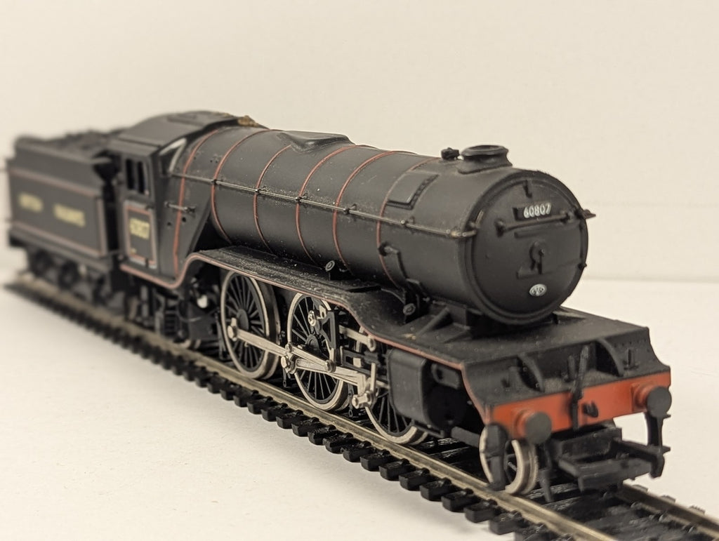 Bachmann OO Gauge Class V2 60807 Steam Locomotive BR Lined Black