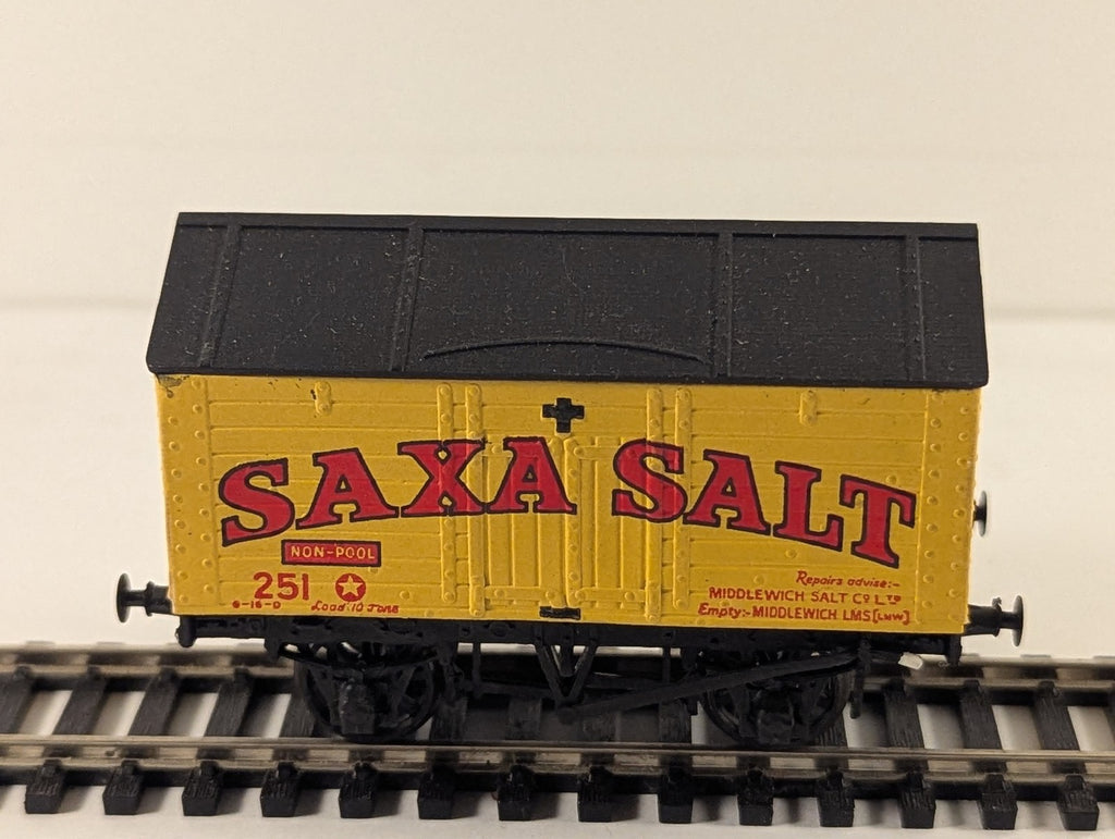 Kit Built OO Gauge 10 Ton Salt Wagon Goods Wagon 251 Saxa Salt Yellow