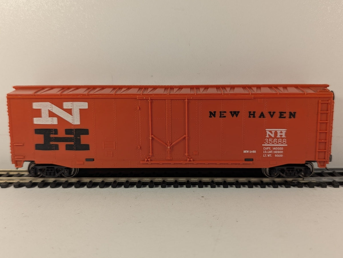 Bachmann HO Gauge New Haven 40ft Steel Boxcar 35688