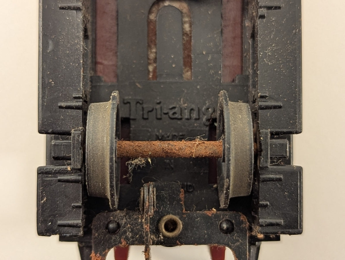 Tri-ang R16 OO Gauge ER 20 Ton Brake Van M73031 – BR Brown