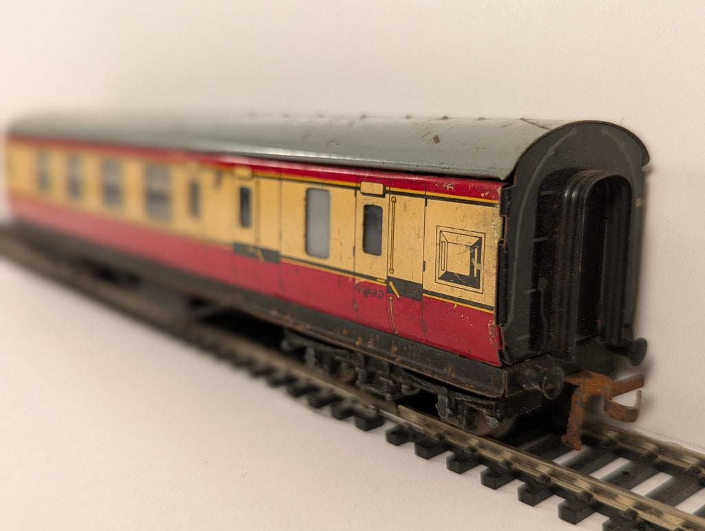 Hornby Dublo OO Gauge D12 BR Midland Region Brake Third Coach Passenger Coach